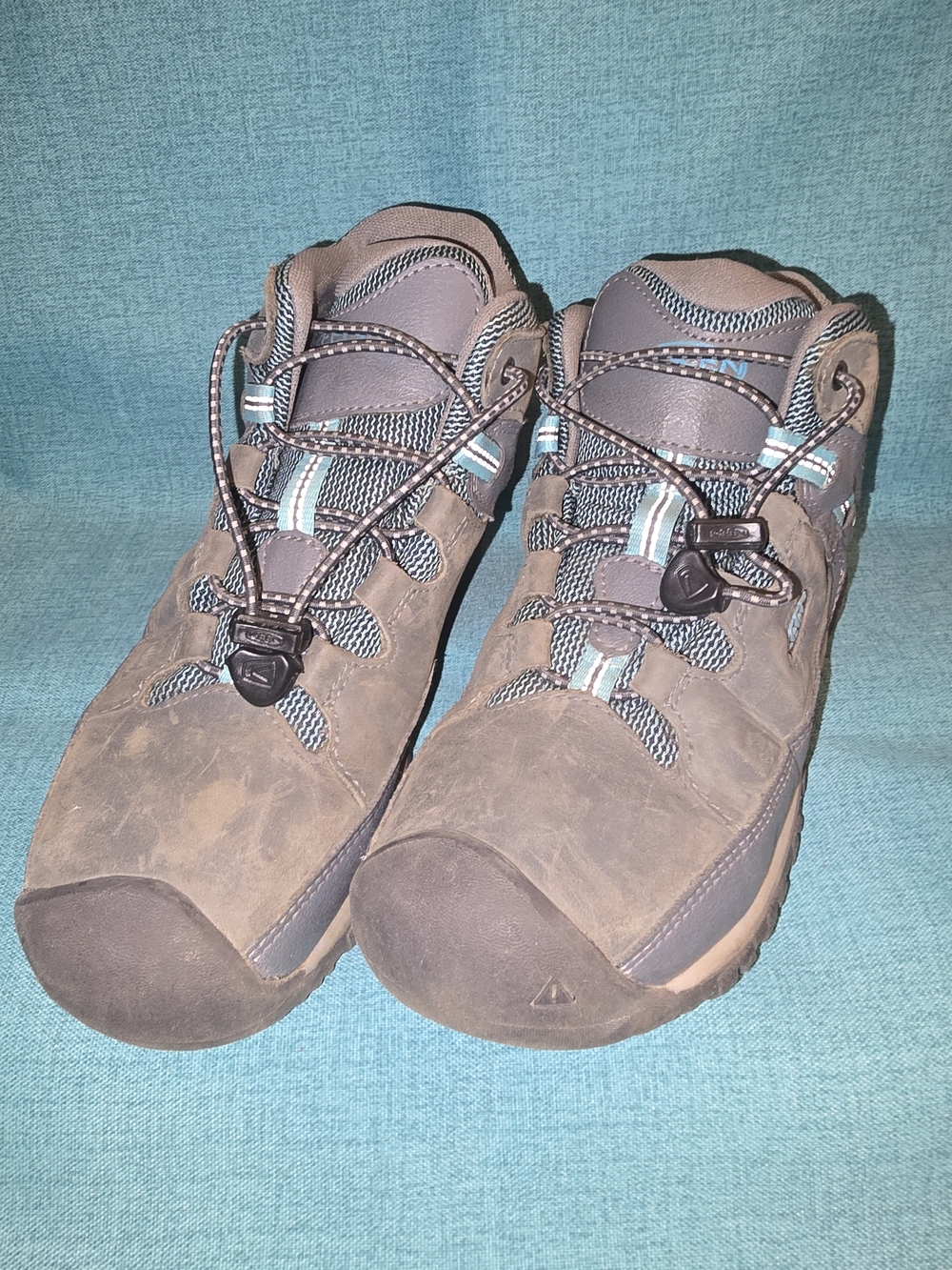 Keen Gray Girl's Hiking Shoes with Teal Accents